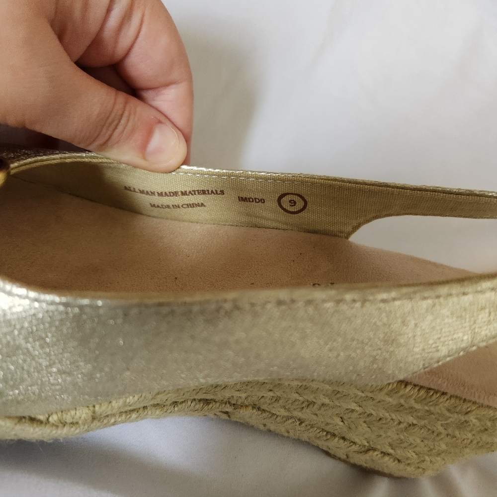 Lindsay Phillips Gold Wedge Sandals with Colorful Gem Accents Size 9 - Picture 8 of 8